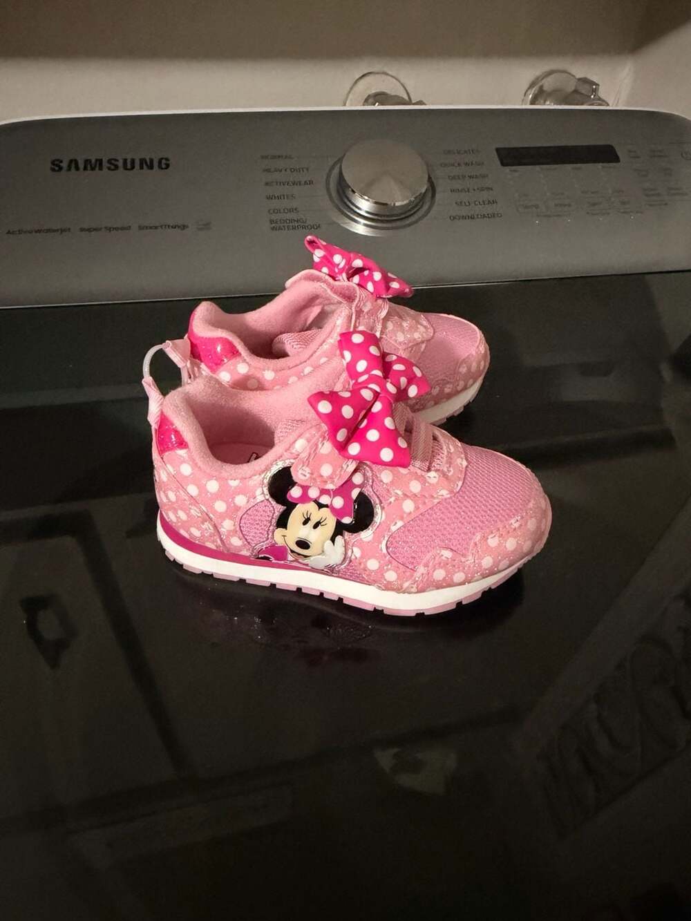 Disney Minnie Mouse Pink Polka Dot Bow Athletic Sneakers Toddler Size 6